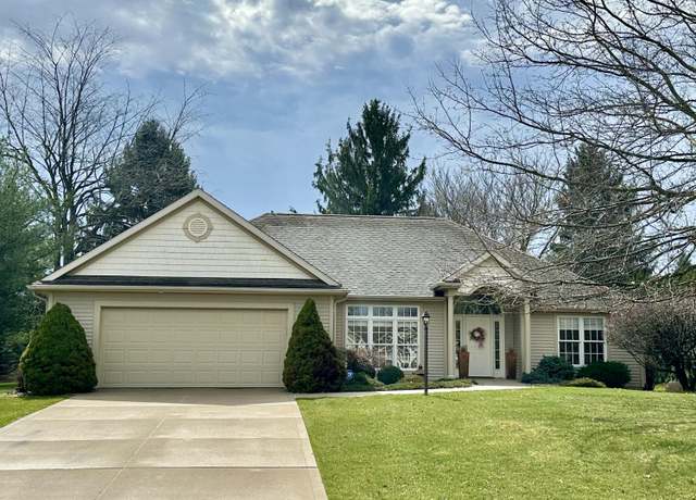 Property at 122 Churchill Ln, Niles, MI 49120, 4 beds, 3 baths
