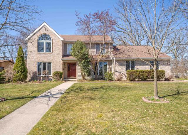Property at 511 Kane St, Mt Pleasant, MI 48858, 3 beds, 2.5 baths