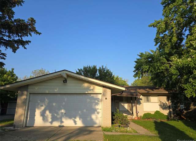 Property at 21450 Evergreen Rd, Southfield, MI 48075, 3 beds, 1.5 baths