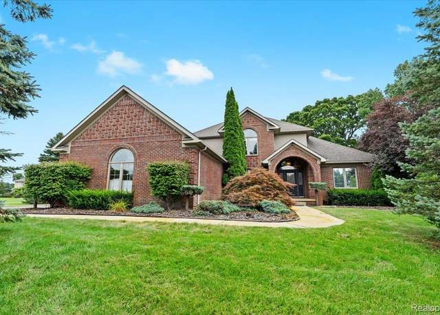 Property at 8477 Mist Field Ct, Howell, MI 48843, 4 beds, 2.5 baths