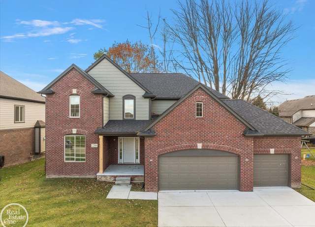 Property at 22106 Grove Dr, Macomb, MI 48044, 4 beds, 2.5 baths