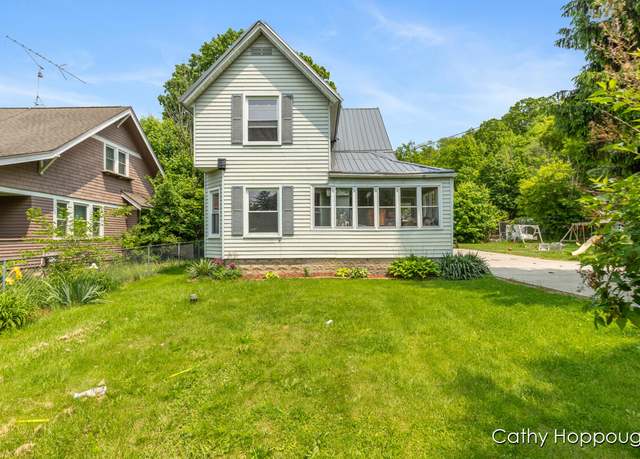Property at 1391 Belleview Dr, Ionia, MI 48846, 4 beds, 1.5 baths