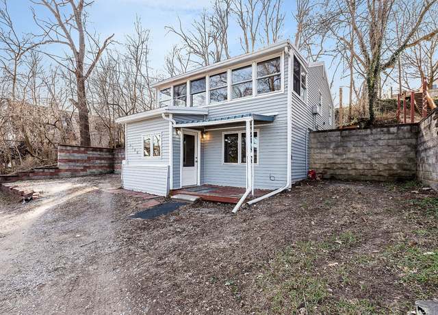 Property at 8128 Halfway Dr, Brighton, MI 48116, 2 beds, 2 baths