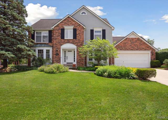 Property at 48721 W Normandy Ct, Plymouth, MI 48170, 4 beds, 2.5 baths