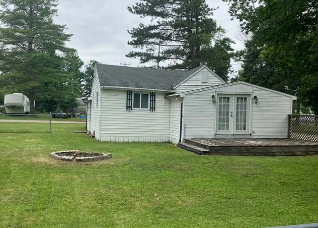 Property at 1023 Lakewood Dr, East Tawas, MI 48730, 3 beds, 1.5 baths