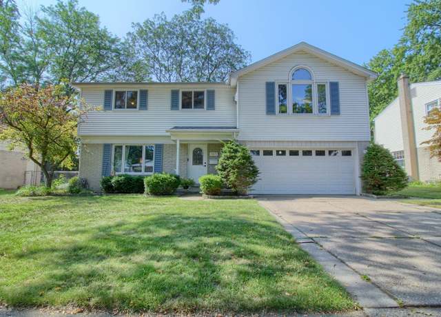 Property at 39175 Parkhurst St, Livonia, MI 48154, 4 beds, 2.5 baths