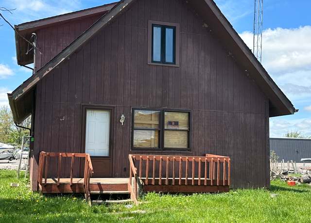 Property at 7121 Iroquois St, Erie, MI 48133, 2 beds, 1.5 baths
