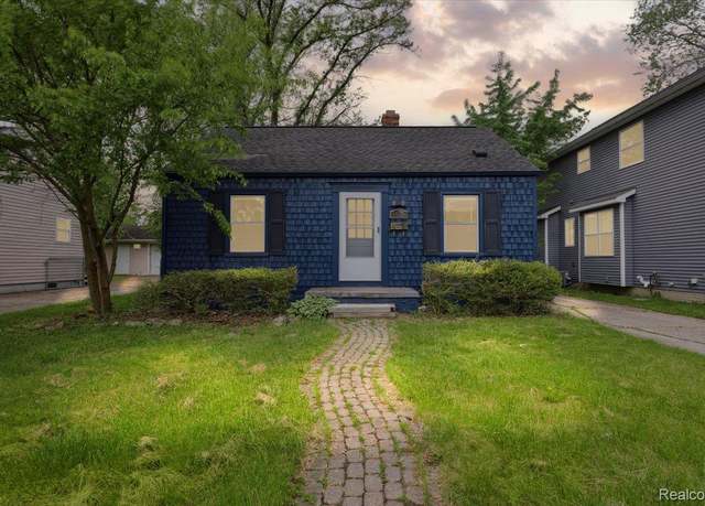 Property at 3625 Ellwood Ave, Birmingham, MI 48072, 2 beds, 1 bath