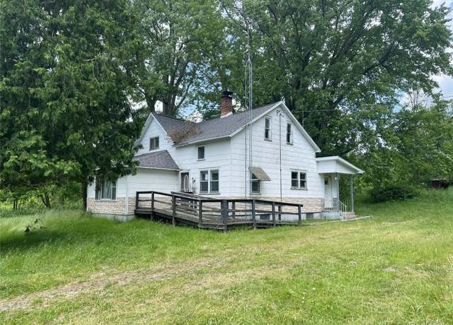 Property at 2437 E Winegar Rd, Morrice, MI 48857, 4 beds, 1 bath