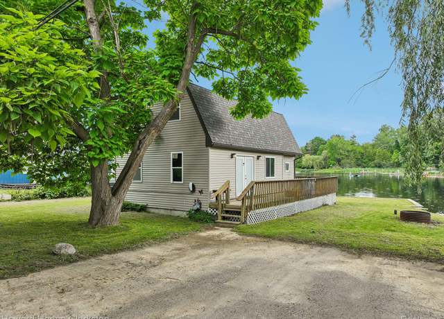 Property at 6830 Dixie Hwy, Clarkston, MI 48346, 2 beds, 1.5 baths