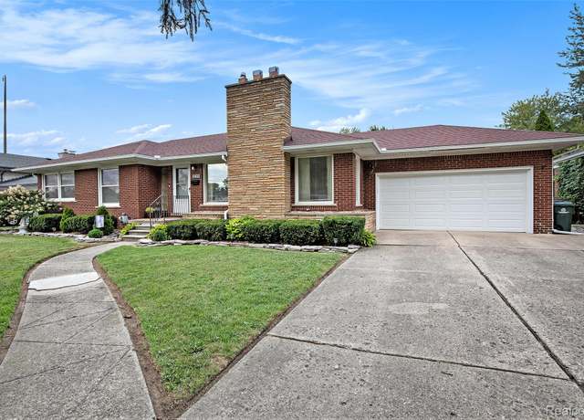 Property at 19615 Maxine St, St Clair Shores, MI 48080, 3 beds, 1.5 baths