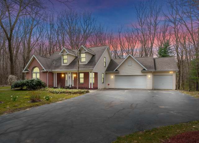 Property at 61158 Whitetail Run, Mattawan, MI 49071, 3 beds, 3.5 baths