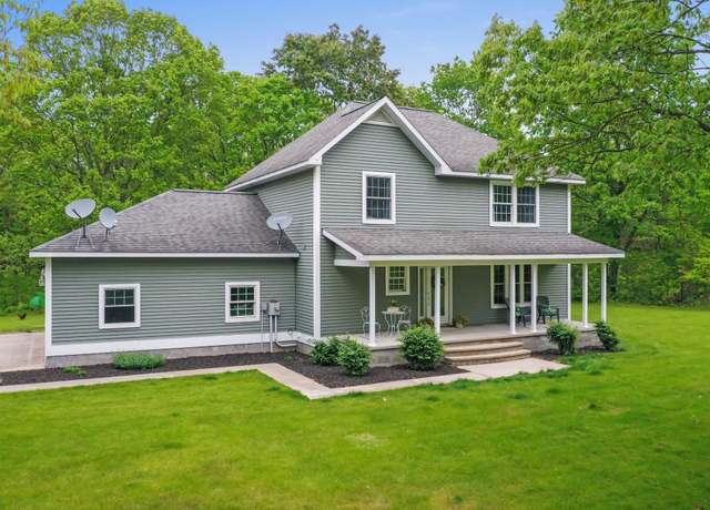 Property at 11888 Many Oaks Dr, Interlochen, MI 49643, 3 beds, 2.5 baths