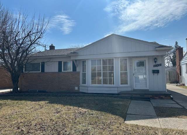 Property at 21530 Tanglewood St, St Clair Shores, MI 48082, 3 beds, 1.5 baths