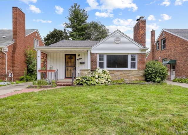 Property at 928 N Denwood St, Dearborn, MI 48128, 3 beds, 2 baths