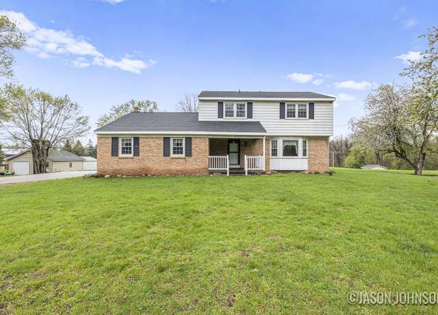 Property at 4160 Shaffer Ave SE, Grand Rapids, MI 49512, 4 beds, 3 baths