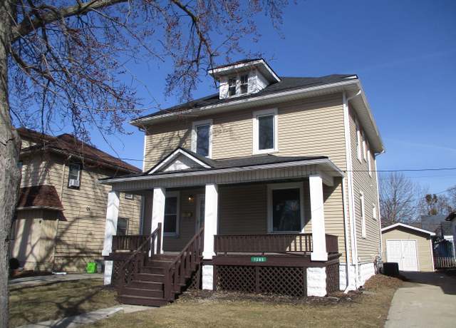 Property at 1205 Lyon St, Port Huron, MI 48060, 3 beds, 1 bath