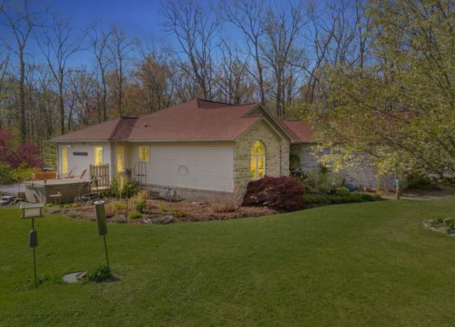 Property at 3370 Breezewood Ct, Ortonville, MI 48462, 4 beds, 3.5 baths