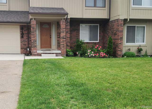 Property at 3104 Woods Cir, Detroit, MI 48207, 4 beds, 2.5 baths