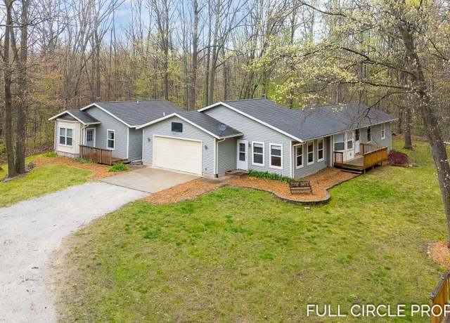 Property at 3110 14 Mile Rd NE, Sparta, MI 49345, 4 beds, 4 baths