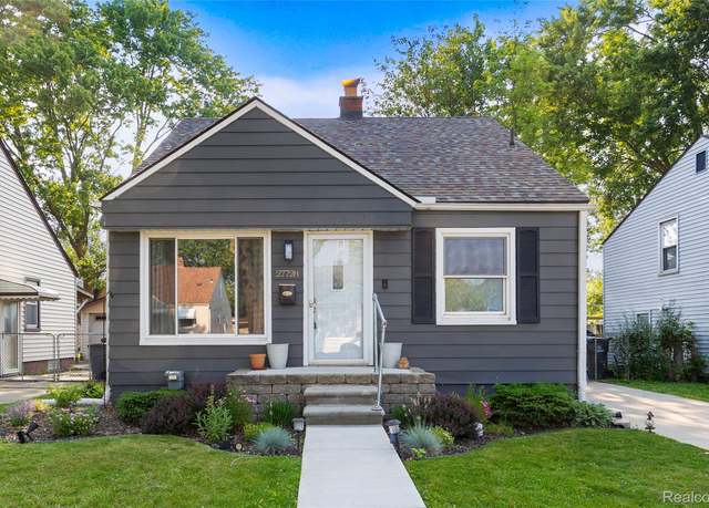 Property at 27728 Larchmont St, St Clair Shores, MI 48081, 4 beds, 2 baths