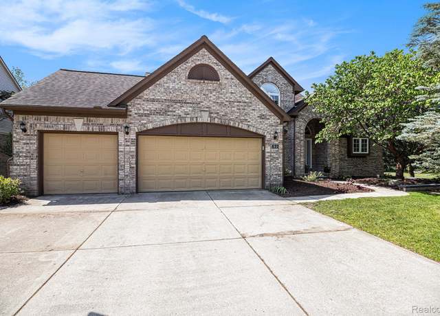 Property at 832 Townsend Dr, South Lyon, MI 48178, 5 beds, 3.5 baths