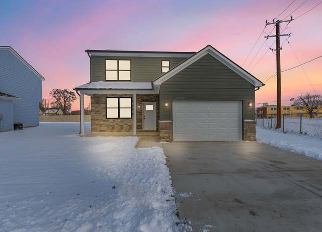 Property at 25760 Groveland, Roseville, MI 48066, 3 beds, 2.5 baths