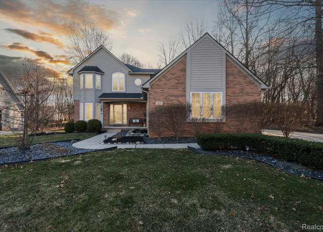 Property at 177 Summer Shade dr Dr, Howell, MI 48843, 4 beds, 3.5 baths