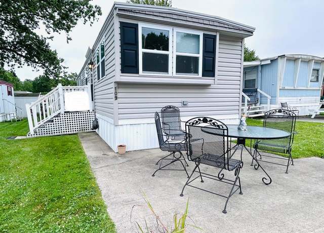 Property at 5203 Main St, Lexington, MI 48450, 2 beds, 1 bath