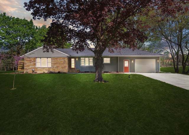 Property at 1431 E Oliver St, Owosso, MI 48867, 3 beds, 2 baths