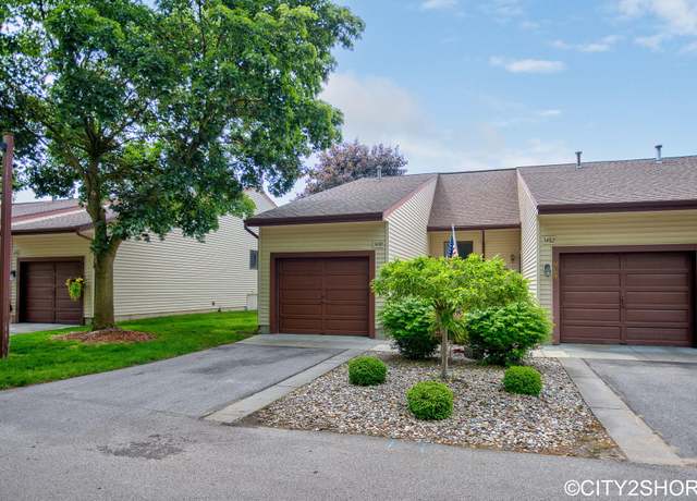 Property at 3480 Golfside Dr, Hudsonville, MI 49426, 2 beds, 1.5 baths