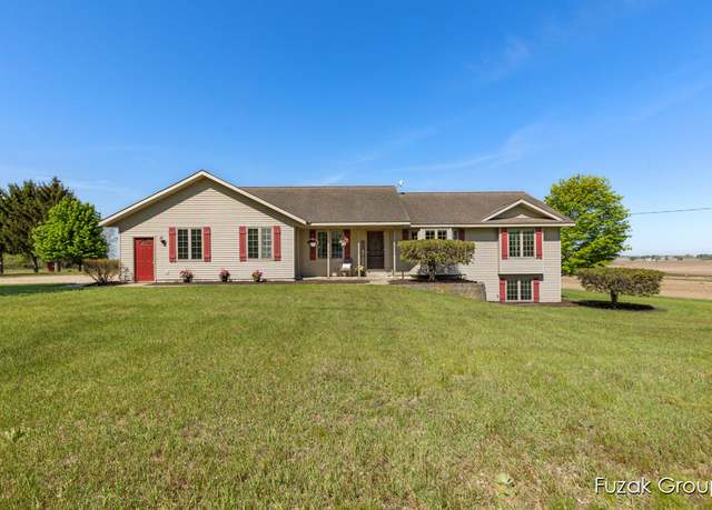 Property at 3882 40th St, Hamilton, MI 49419, 4 beds, 3 baths