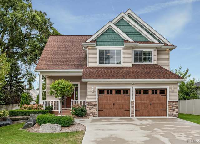 Property at 108 Bevins St, Holly Township, MI 48442, 3 beds, 3.5 baths