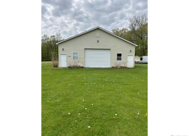 Property at 10069 Silver Lake Rd, Linden, MI 48451