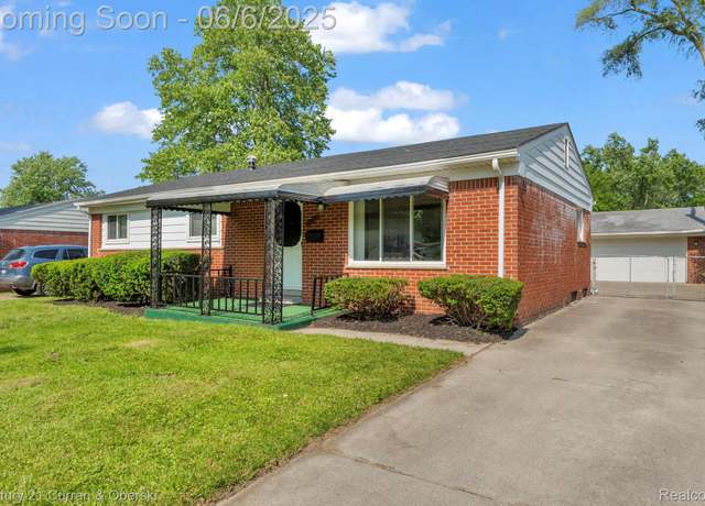 Property at 6727 Niagara St, Grosse Ile, MI 48174, 3 beds, 1.5 baths