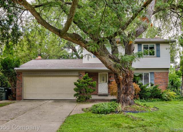Property at 12227 Polara Dr, Sterling Heights, MI 48312, 4 beds, 1.5 baths