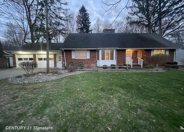 Property at 1522 Coutant St, Flushing, MI 48433, 4 beds, 2.5 baths