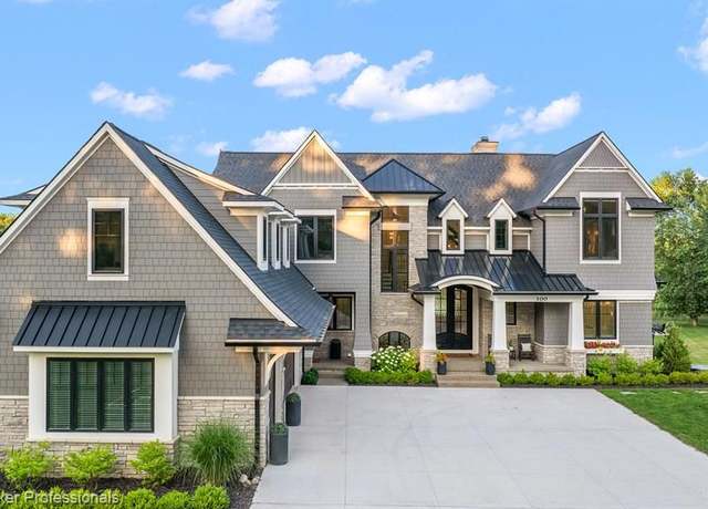 Property at 300 N Coats Rd, Oxford, MI 48371, 4 beds, 5.5 baths