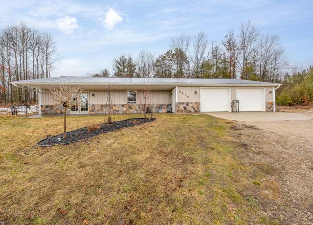 Property at 9915 85th Ave, Mecosta, MI 49332, 2 beds, 2 baths
