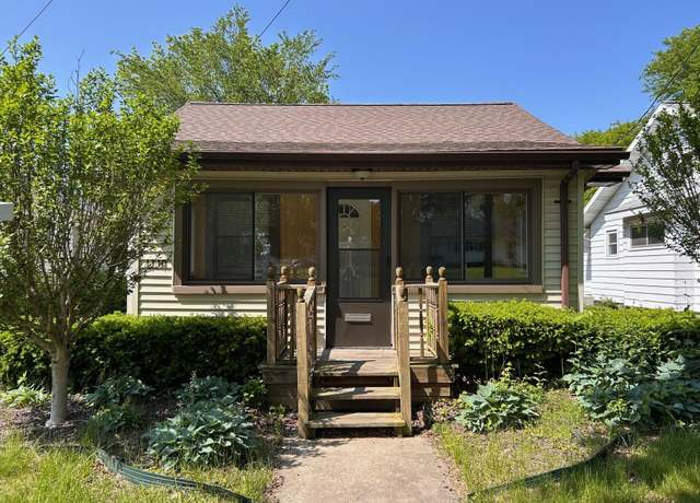 Property at 1110 E North St, Jackson, MI 49202, 2 beds, 1 bath
