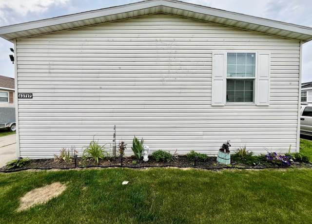 Property at 43717 Eureka Dr, Clinton Township, MI 48036, 3 beds, 2 baths