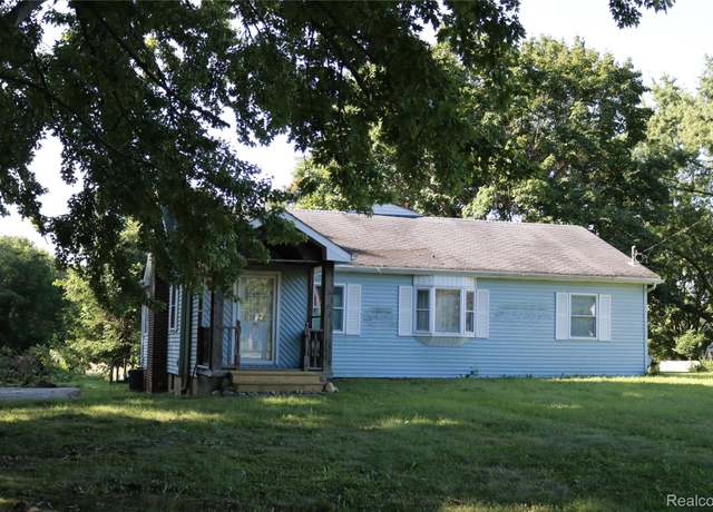Property at 8294 Davison Rd, Davison, MI 48423, 3 beds, 1 bath