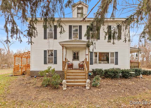 Property at 1894 N State Rd, Ionia, MI 48846, 5 beds, 2 baths