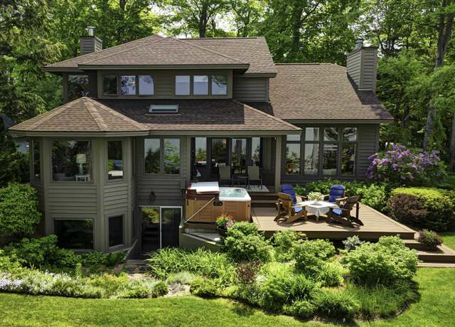 Property at 15311 Dunn Dr, Traverse City, MI 49686, 4 beds, 3.5 baths