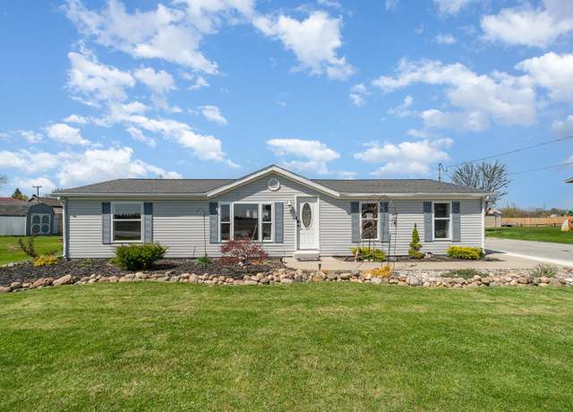 Property at 111 E Hampton Rd, Essexville, MI 48732, 2 beds, 2 baths