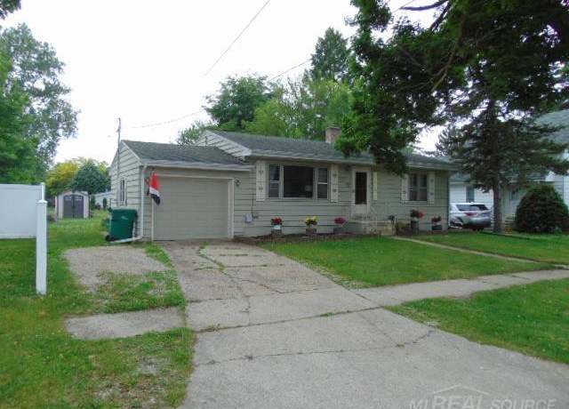 Property at 1229 Herman St, Owosso, MI 48867, 3 beds, 2 baths