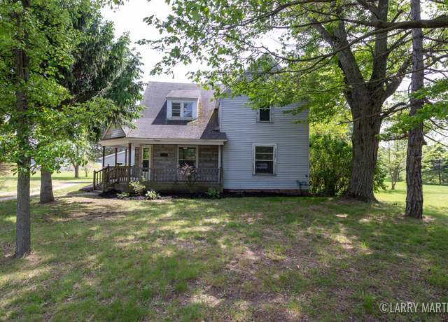 Property at 70903 County Road 388, South Haven, MI 49090, 3 beds, 1 bath