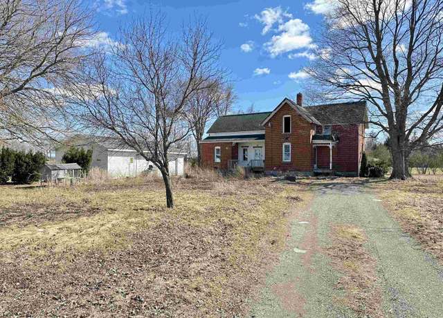 Property at 2665 S Airport Rd, Saginaw, MI 48601, 4 beds, 1 bath