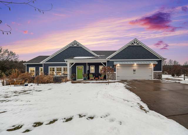 Property at 21889 Hilltop Cir, Stanwood, MI 49346, 5 beds, 3.5 baths