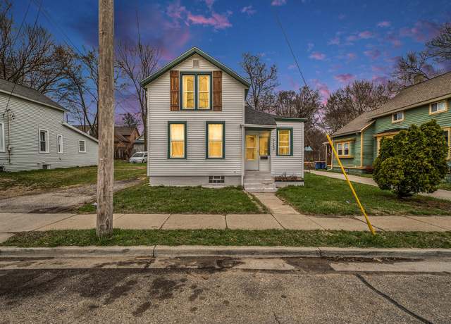 Property at 723 Baxter St SE, Grand Rapids, MI 49503, 4 beds, 1 bath